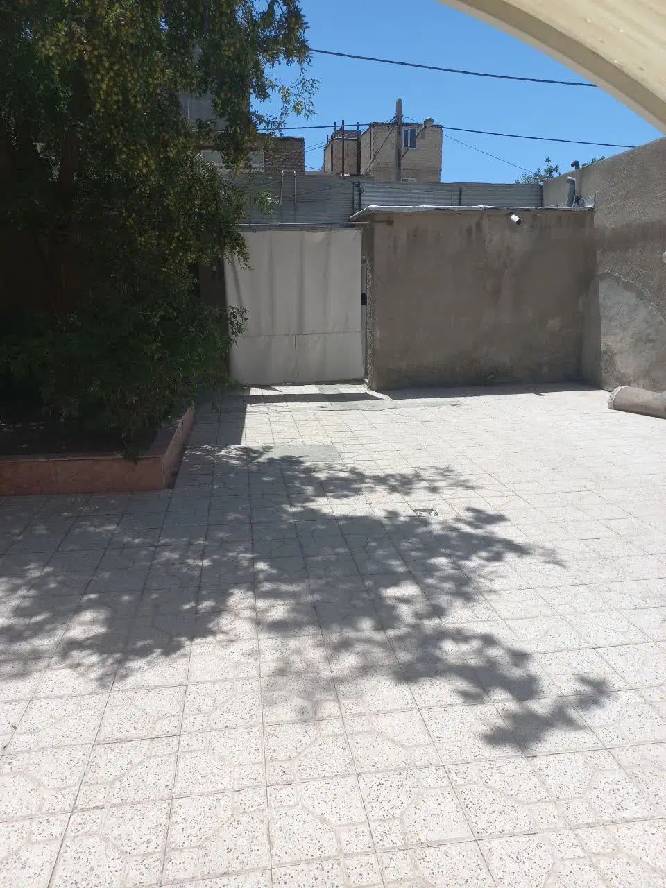 ویلایی ۲۵۰متری در چمن ۶۰ سند ششدانگ متری 33تومن|فروش خانه و ویلا|مشهد, مصلی (کارمندان اول)|دیوار