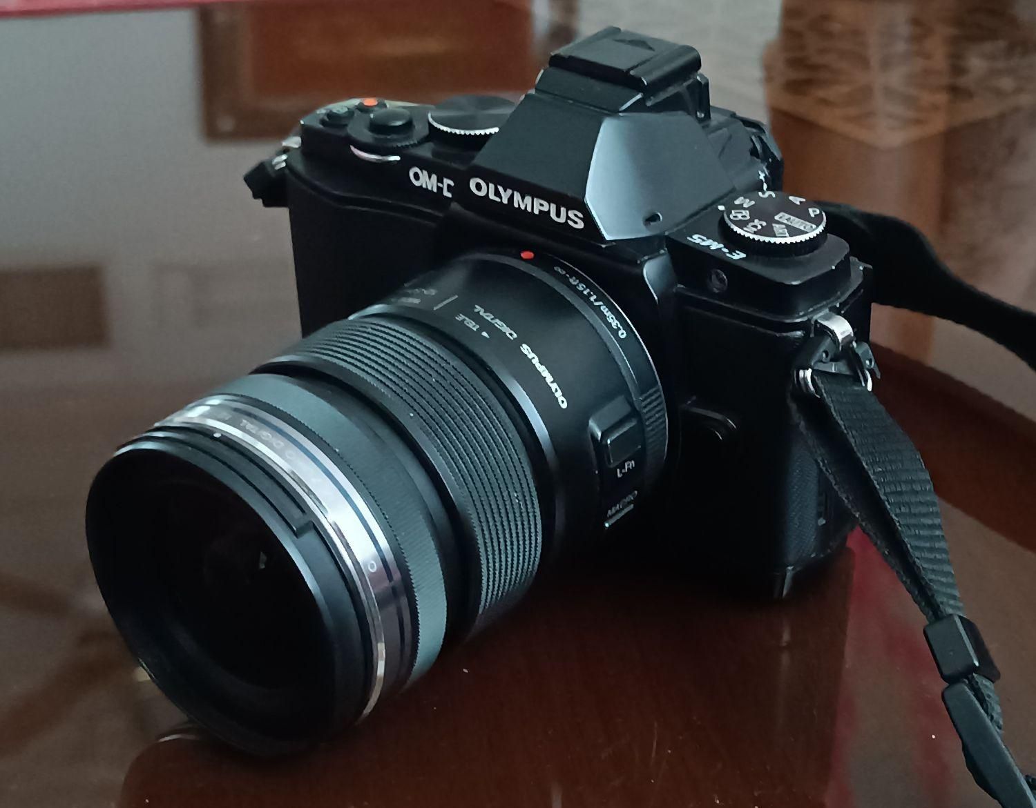 دوربین بدون آینه اولمپوس OLYMPUS E.M5|دوربین عکاسی و فیلم‌برداری|یزد, |دیوار