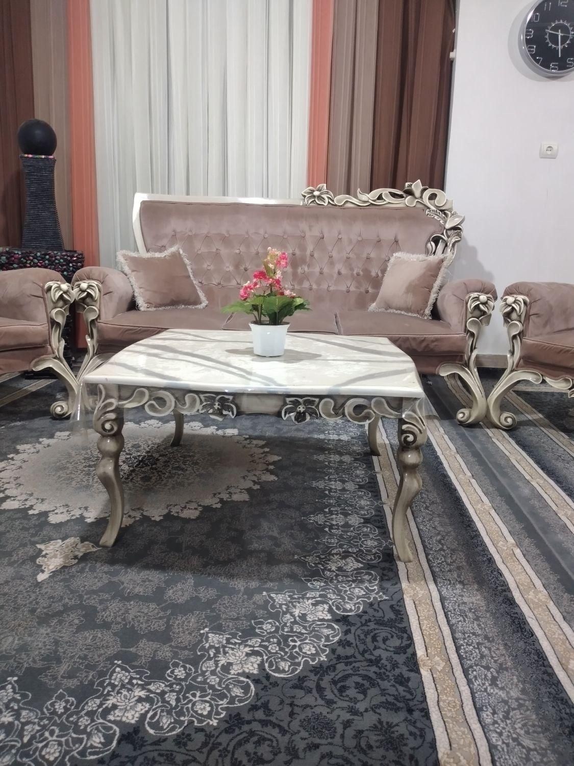 مبل ۹نفره،چوب راش|مبلمان خانگی و میز عسلی|اسلام‌شهر, |دیوار