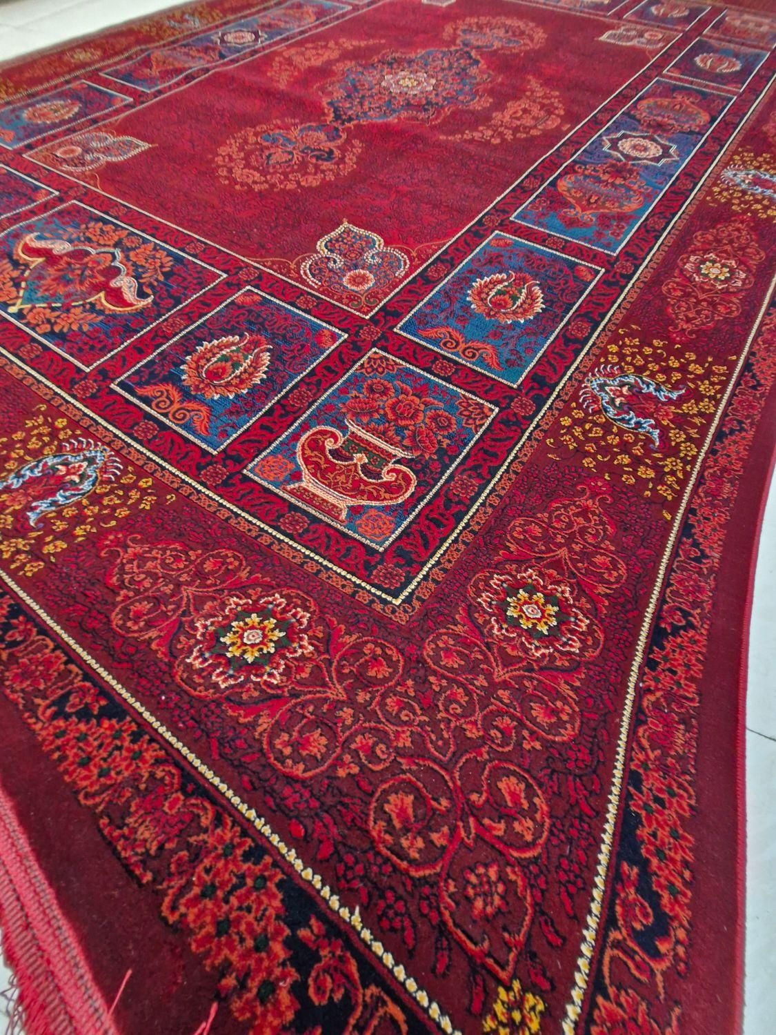 فرش های لاکی زیباترین رنگ سال|فرش|کرمانشاه, |دیوار