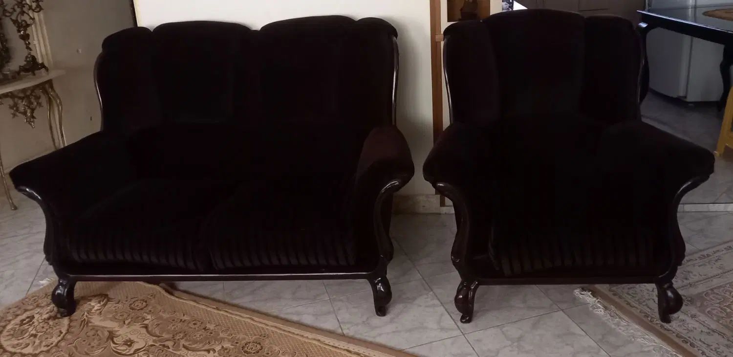 مبل کلاسیک ۷ نفره همراه با میز ناهارخوری|مبلمان خانگی و میز عسلی|تهران, تهران پارس|دیوار