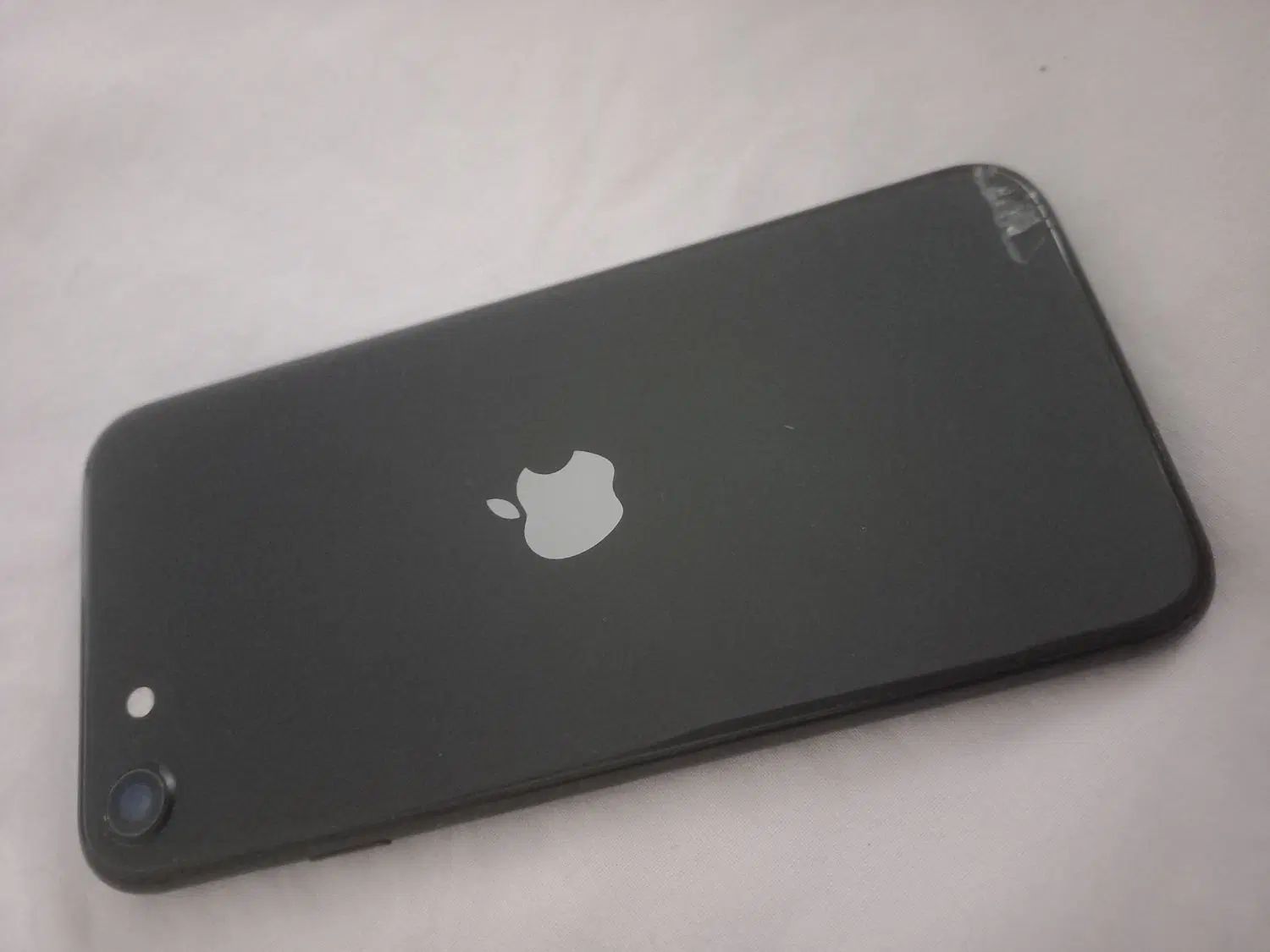 اپل iPhone SE (2020) با حافظهٔ ۶۴ گیگابایت|موبایل|مشهد, نوید|دیوار