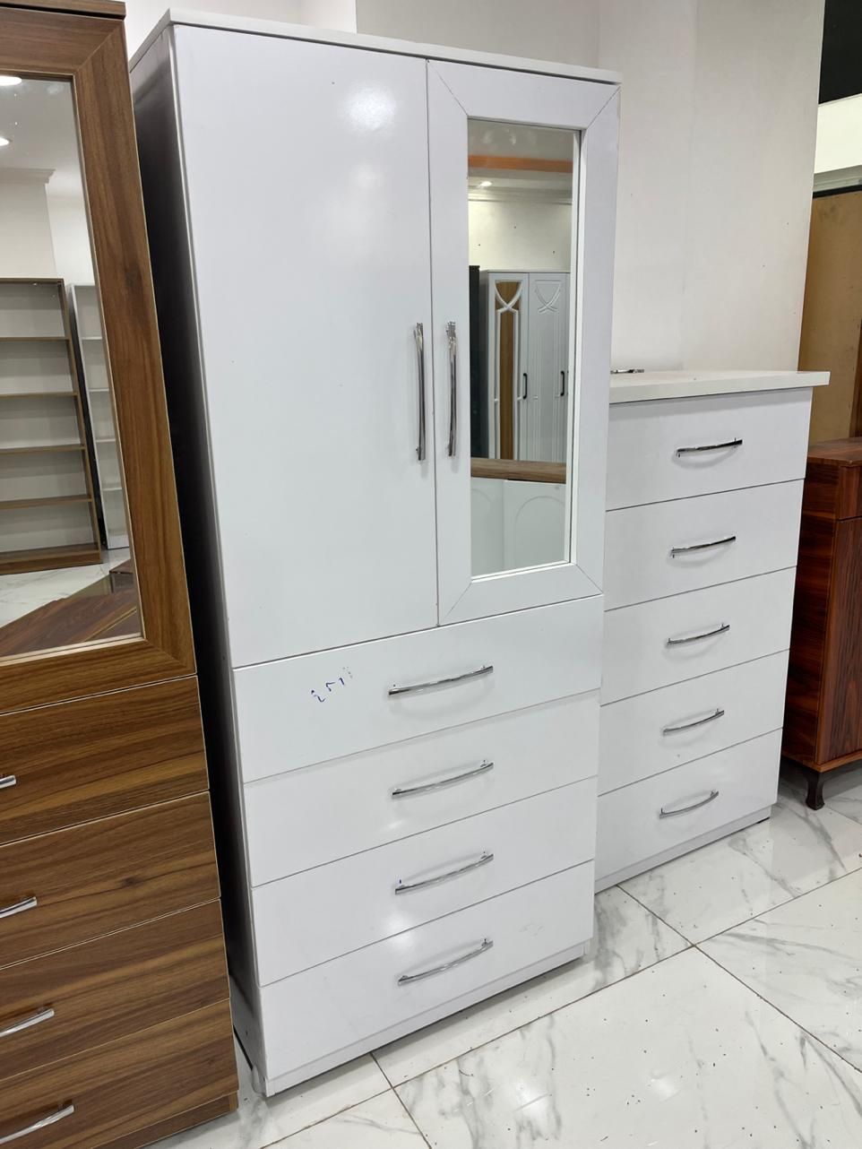 کمد چهار کشو|جاکفشی، کمد، دراور|آمل, |دیوار