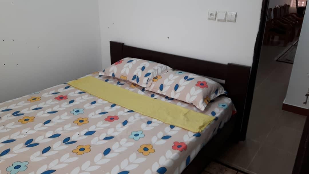 تک واحد دو خواب رشت اتوبان سراوان به فومن|اجارهٔ کوتاه‌مدت آپارتمان و سوئیت|رشت, سلیمانداراب|دیوار