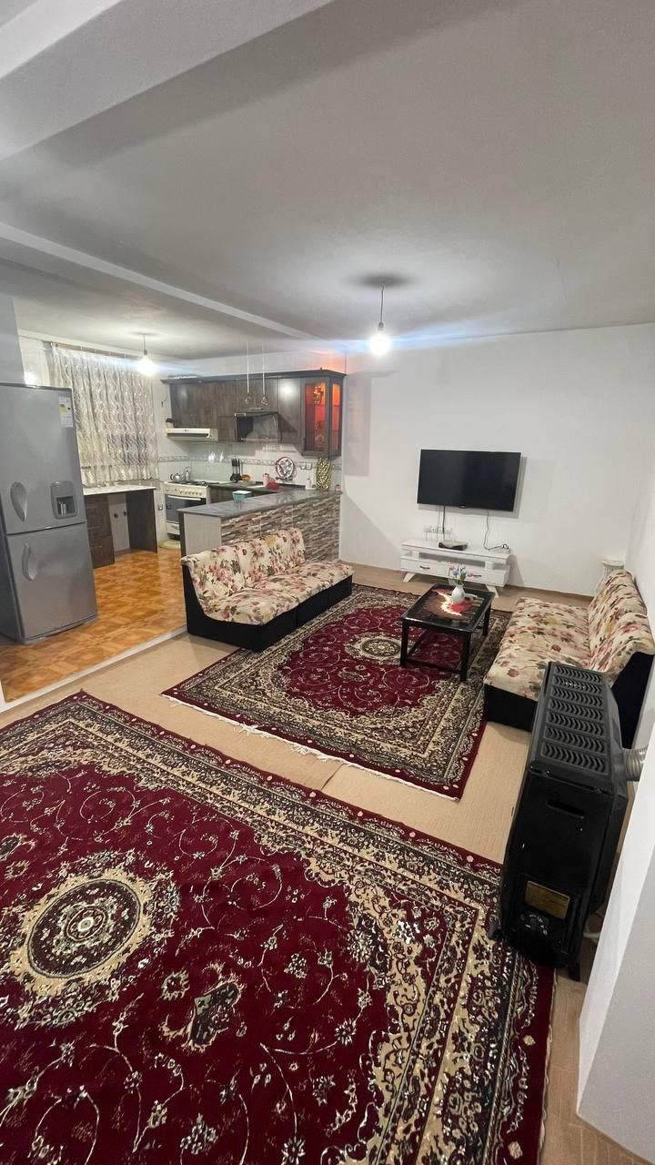 اجاره ویلا ۲ خواب تمیز نزدیک دریا|اجارهٔ کوتاهمدت ویلا و باغ|بندر انزلی, کوی آزادگان|دیوار