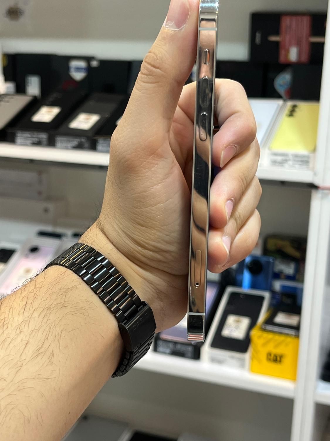 Iphone 12 pro 512GB تک سیم باتری ۸۱ فوق اقتصادی|موبایل|کرج, کوی امامیه|دیوار
