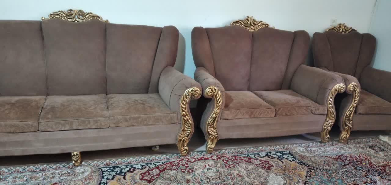 مبل راحتی سلطنتی|مبلمان خانگی و میز عسلی|شهرکرد, |دیوار
