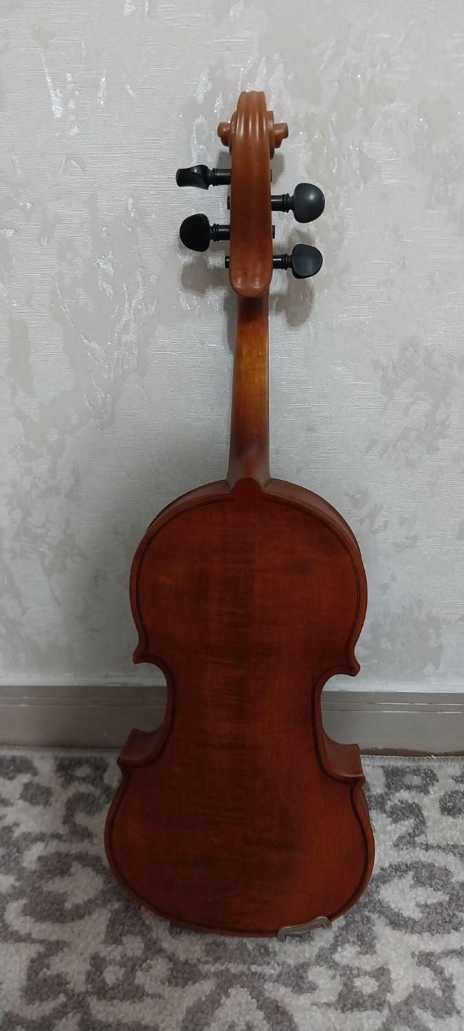 ویالون|ویولن|اندیشه, اندیشه فاز ۱|دیوار