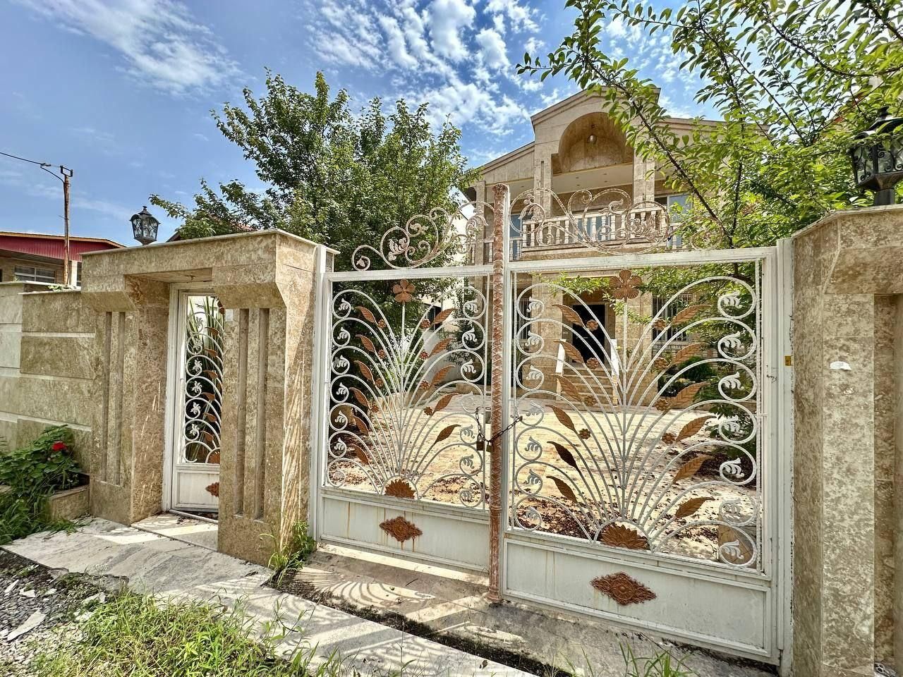 ویلاباغ نماکلاسیک دوبلکس 250متری سند تک برگ شهرکی|فروش خانه و ویلا|رامسر, |دیوار