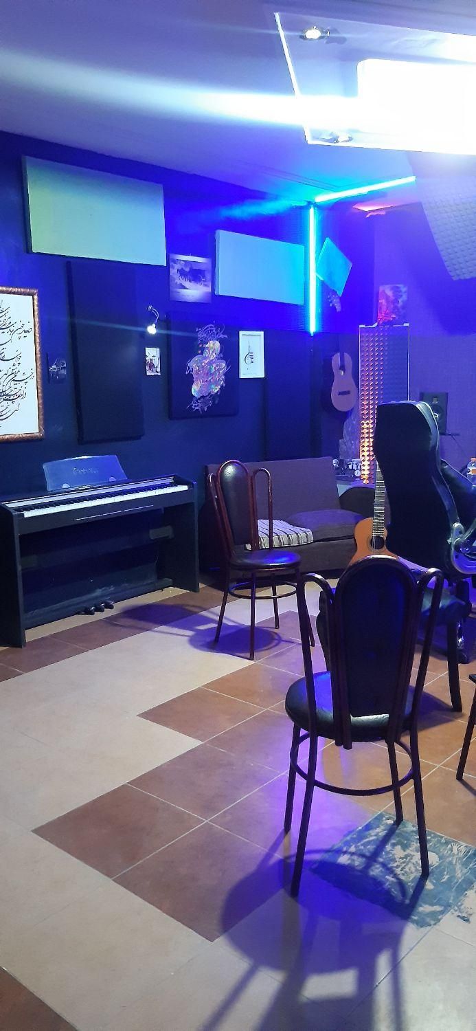 آموزش پیانو گیتار سلفژ تئوری آواز پاپ|خدمات آموزشی|رودهن, |دیوار