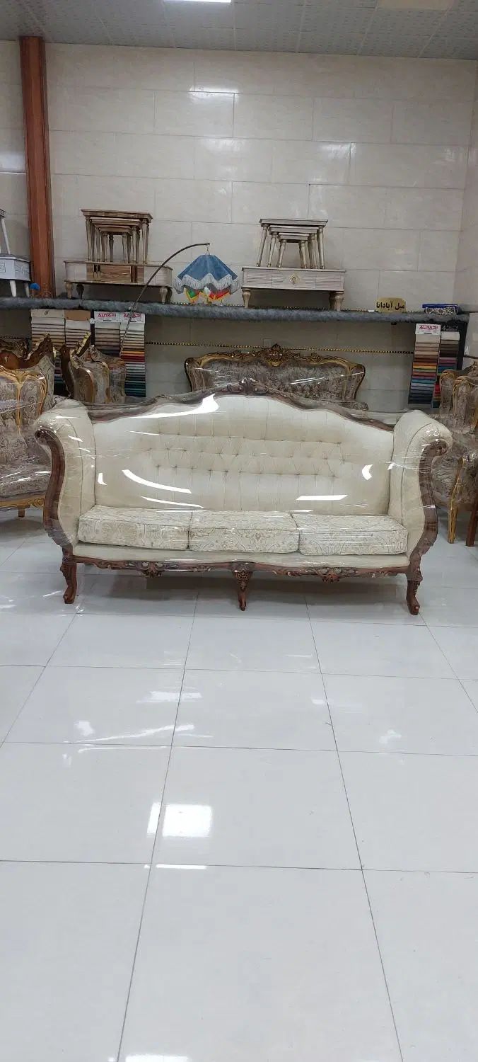 مبل استیل۹نفره مدل چِپَندرچوب راش گرجستان درحدنونو|مبلمان خانگی و میز عسلی|رشت, آزادگان|دیوار