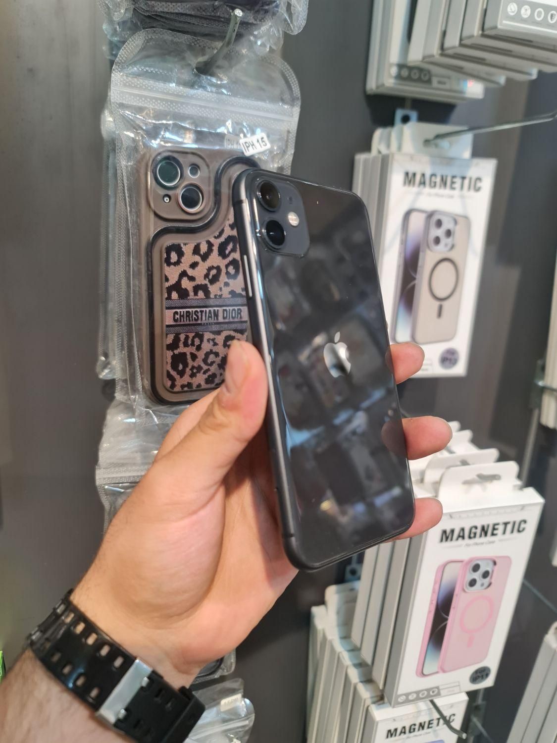 اپل iPhone 11حافظهٔ ۱۲۸ گیگابایت بدون مشابه درحد|موبایل|قزوین, |دیوار