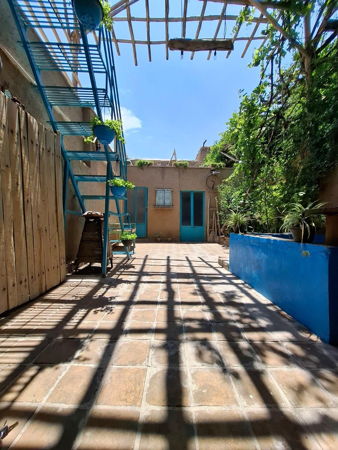 بومخانه در محیطی دنج|اجارهٔ کوتاه‌مدت ویلا و باغ|قمصر, |دیوار