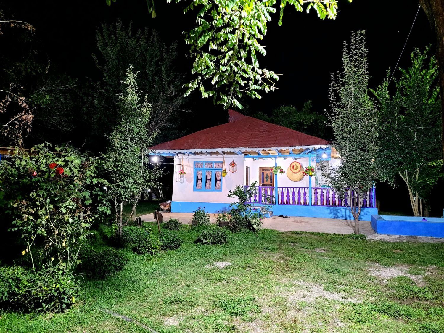 اجاره ویلا باغ سنتی دربست|اجارهٔ کوتاه‌مدت ویلا و باغ|رشت, معلم|دیوار