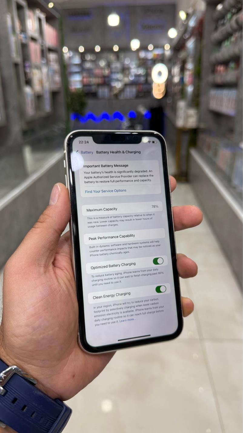 اپل iPhone 11 با حافظهٔ ۱۲۸ گیگابایت|موبایل|ارومیه, |دیوار