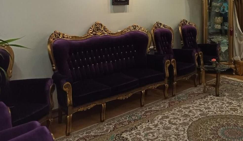 مبل در حد نو‌|مبلمان خانگی و میز عسلی|اصفهان, ارزنان|دیوار