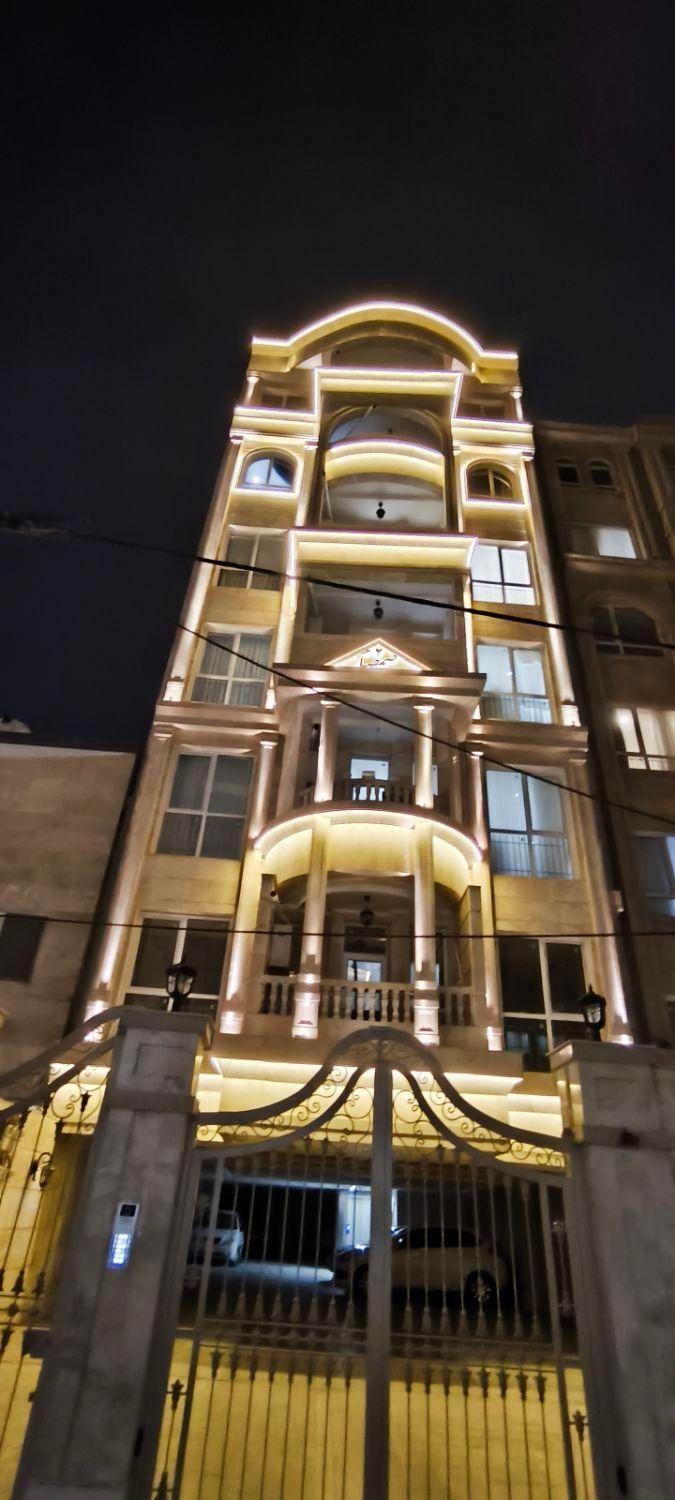 آپارتمان250متری رضاشهرصفرفول روف گاردن قابل معاوضه|فروش آپارتمان|مشهد, رضاشهر|دیوار