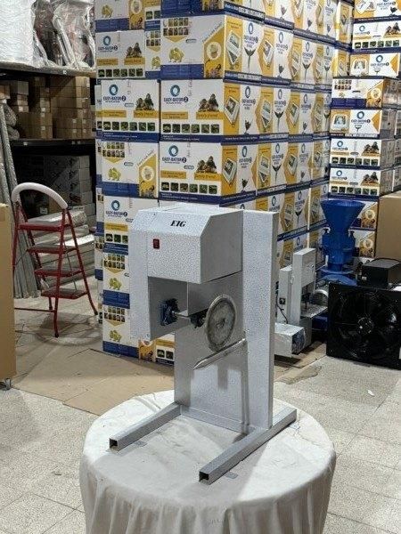 دستگاه مرغ خورد کن|لوازم جانبی حیوانات|زاهدان, |دیوار