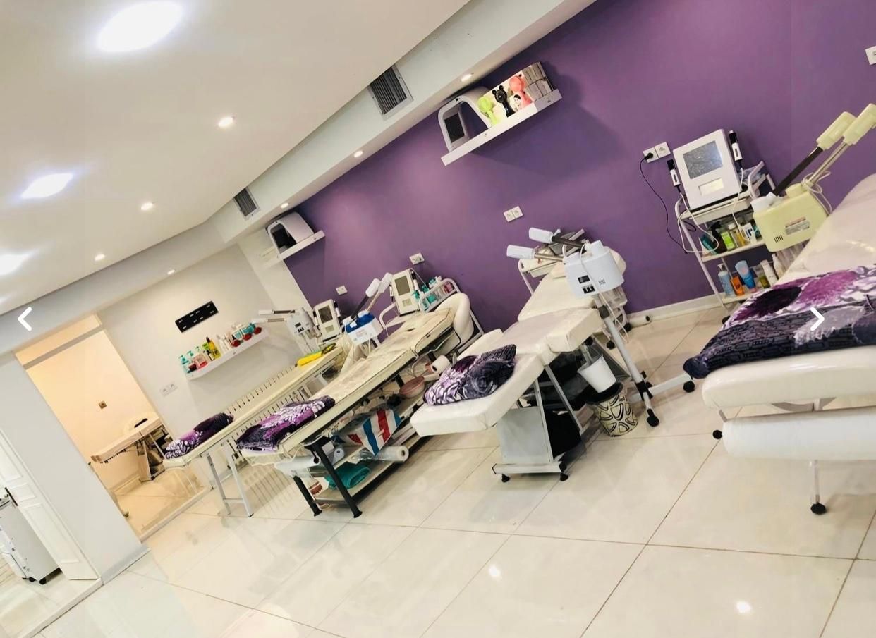 اجاره لاین های زیبایی سالن تخصصی پوست وناخن|اجارهٔ دفتر کار، اتاق اداری، مطب|کرمان, |دیوار