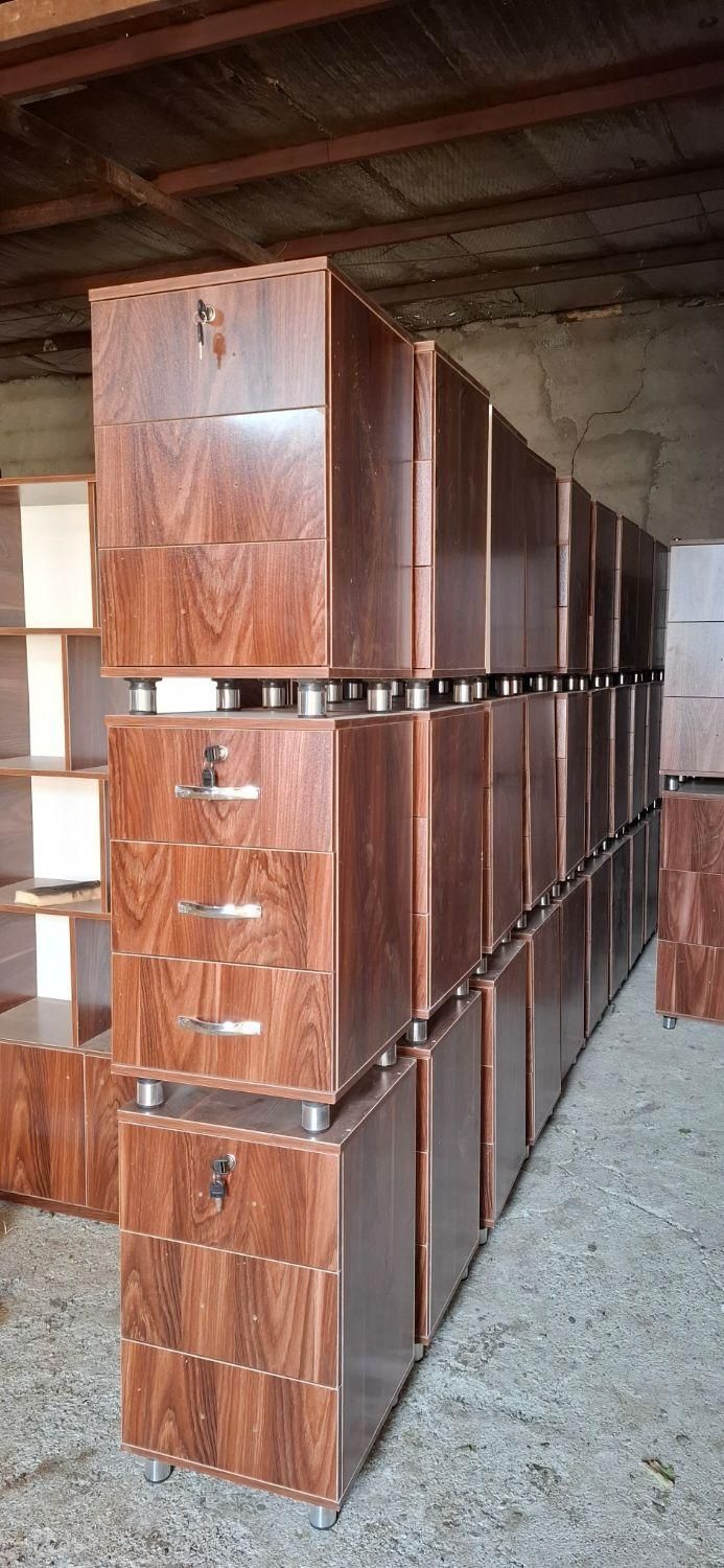 به چند کارگر  ساده نیازمندیم|استخدام صنعتی، فنی، مهندسی|تهران, شهرک ابوذر|دیوار