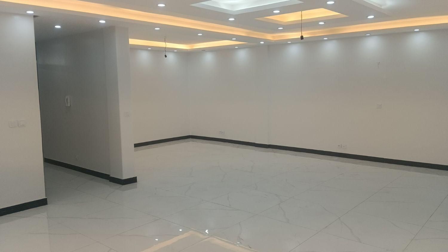 نقاشی ساختمان شجاعی، رنگ روغنی، اکرولیک ،پلاستیک|خدمات پیشه و مهارت|تهران, استاد معین|دیوار