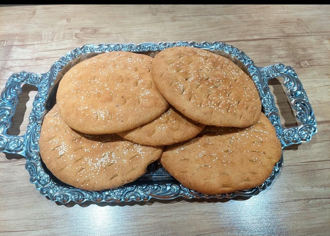 تافتون خانگی با روغن محلی و آرد گندم سبوس‌دار|خوردنی و آشامیدنی|تربت‌حیدریه, آبشار|دیوار