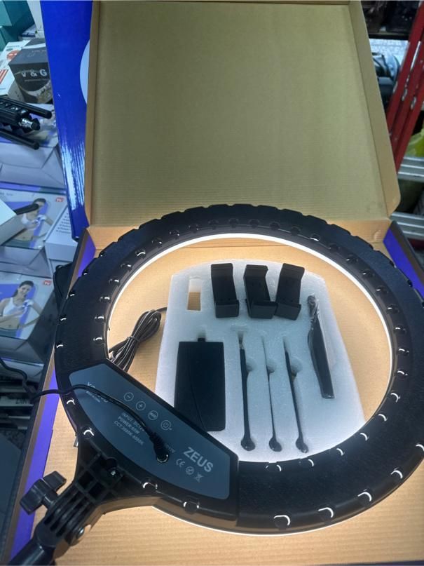 رینگ لایت ۶۵وات‌|لوازم جانبی موبایل و تبلت|تهران, شهرک شریعتی|دیوار