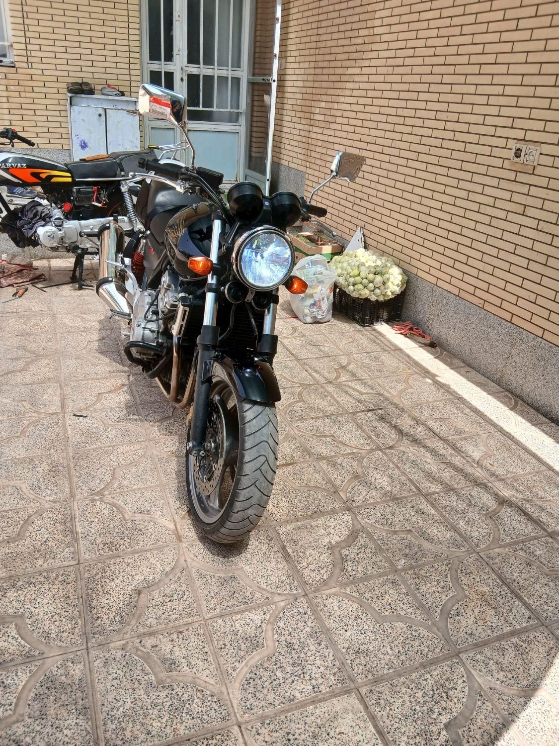 cb400 سفارش امریکا ۲۰۰۹|موتورسیکلت|اصفهان, شهرستان|دیوار