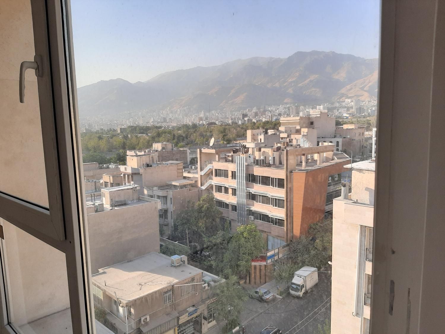 ۱۰۰ متر سند اداری هروی اتاق مستر|اجارهٔ دفتر کار، اتاق اداری، مطب|تهران, هروی|دیوار