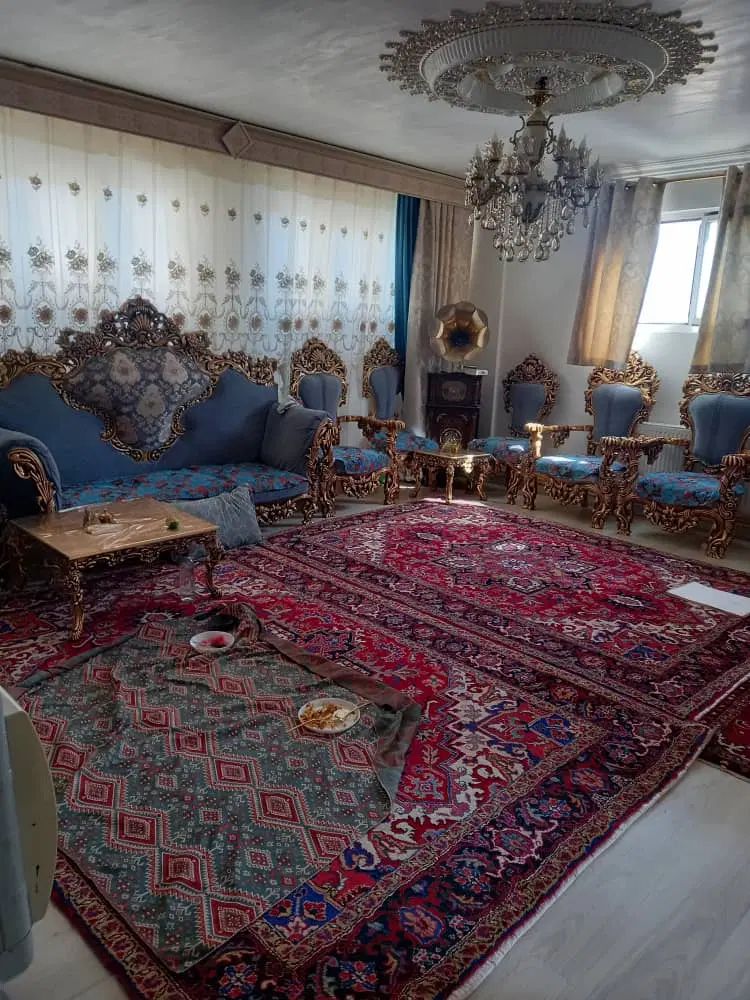 آپارتمان۱۰۰متر چهاره عباسی به طرف رجایی سندقولنامه|فروش آپارتمان|تبریز, |دیوار