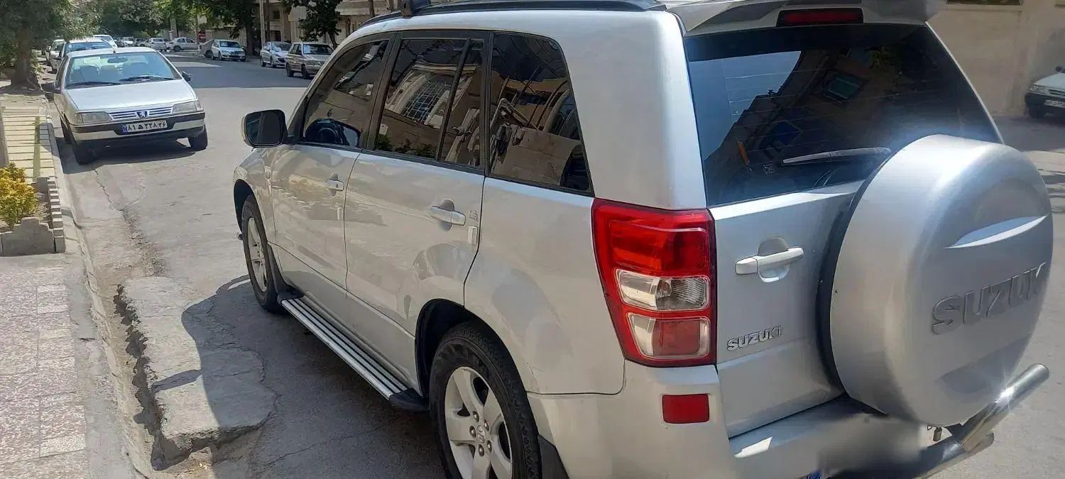 سوزوکی گرند ویتارا دنده‌ای کلاس2000cc، ۸مدل2009|خودرو سواری و وانت|مشهد, وکیل‌آباد|دیوار
