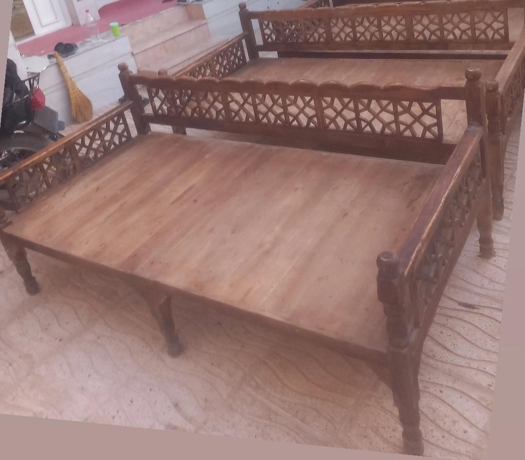 ۲عدد تخت سنتی|مبلمان خانگی و میز عسلی|کوهدشت, |دیوار