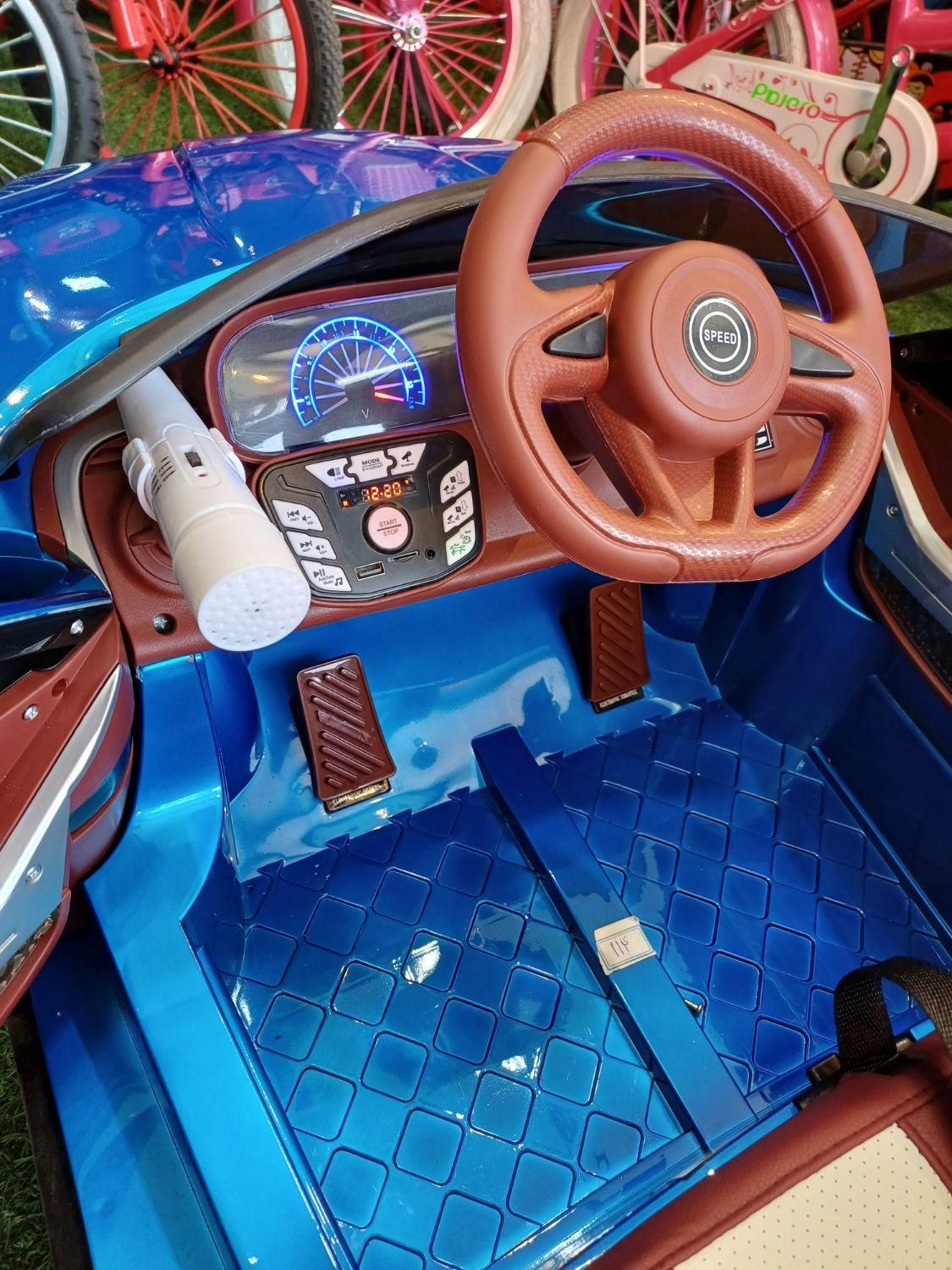 ماشین مازراتی چهارموتورمتالیک کیلومتردیجیتال|اسباببازی بچه|مشهد, توس (بلوار توس)|دیوار