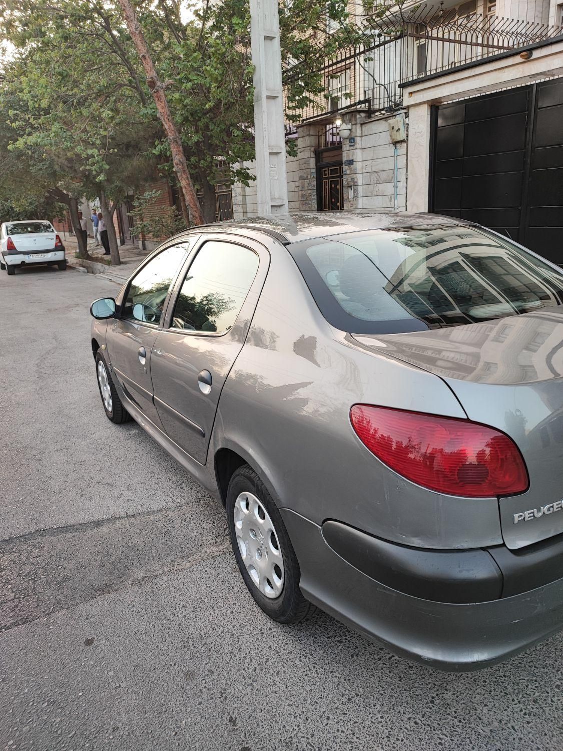 پژو 206 SD V8. مدل 93|خودرو سواری و وانت|تهران, نازی‌آباد|دیوار
