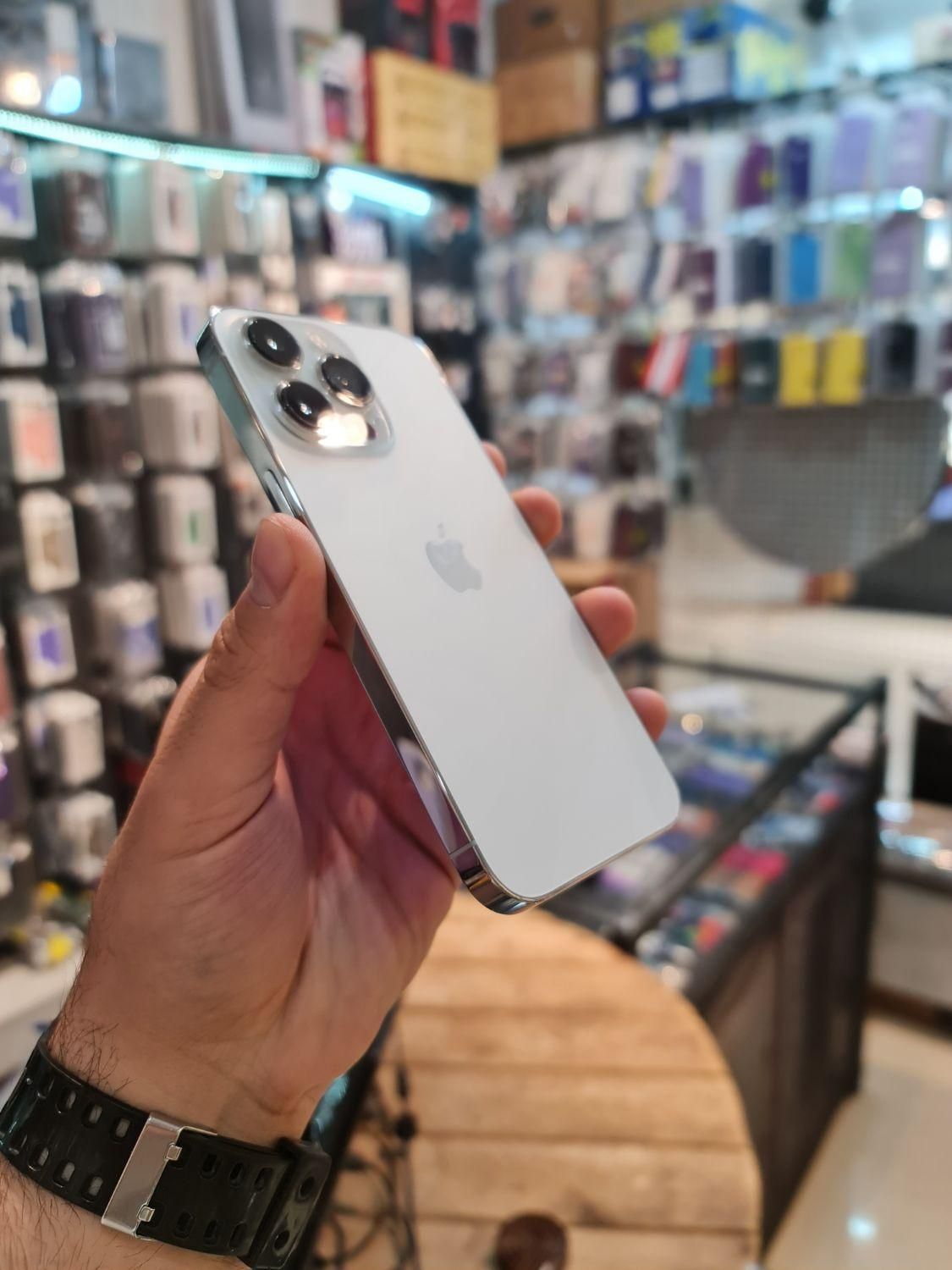 اپل iPhone 13 Pro با حافظهٔ ۲۵۶ گیگابایت|موبایل|قزوین, |دیوار