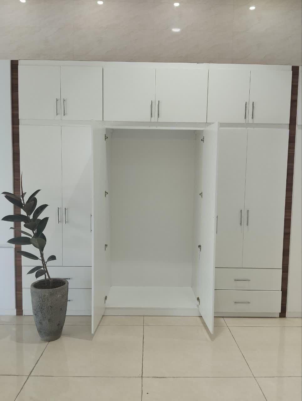 کمددیواری.کمد دیواری جادار.کمدلباس و رختخواب ۴کشو|جاکفشی، کمد، دراور|اسلامشهر, شهرک قائمیه|دیوار