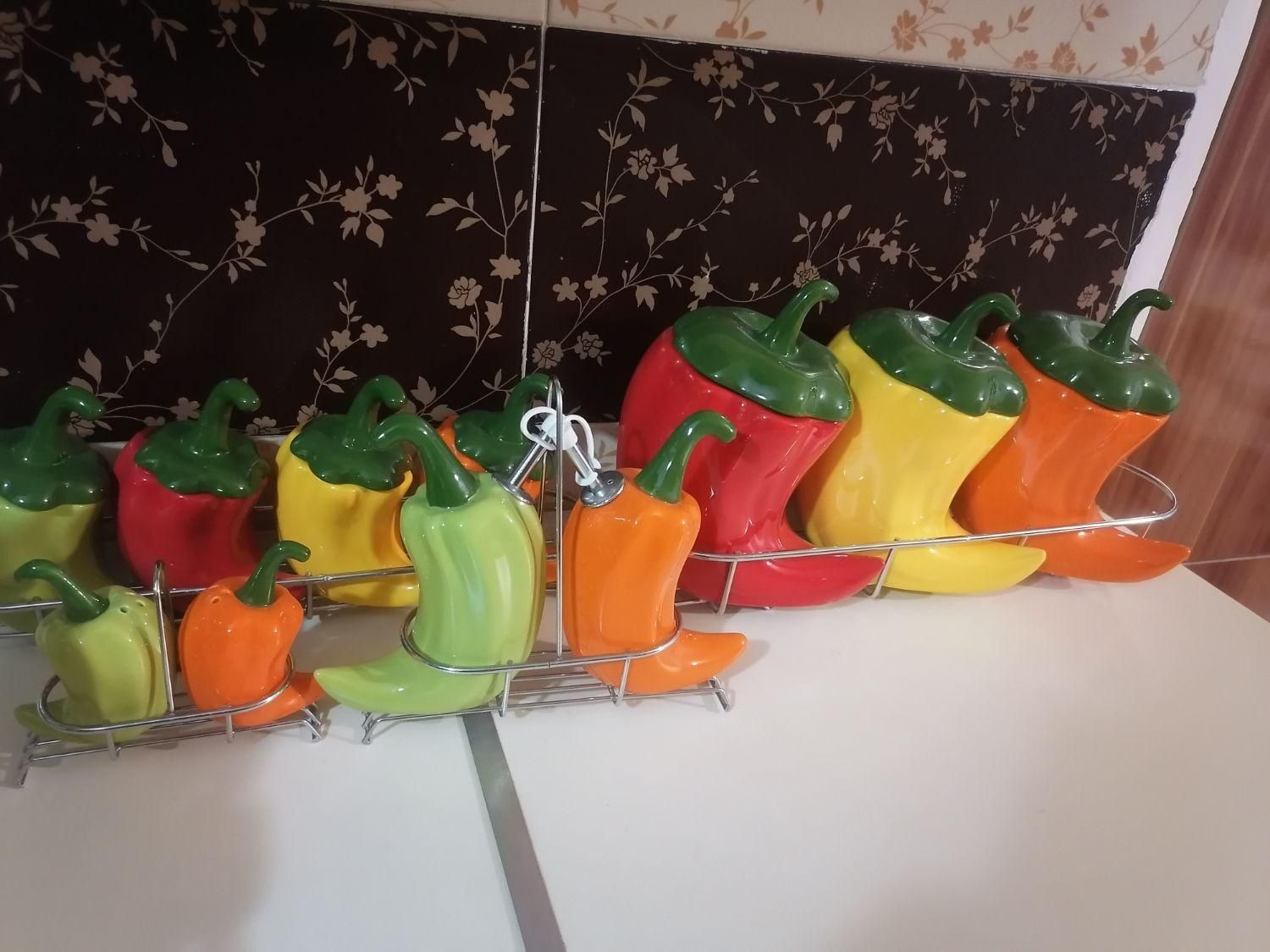 بانکه چای شکر نبات ادویه و...|ظروف نگهدارنده، پلاستیکی، یک‌بارمصرف|اراک, |دیوار