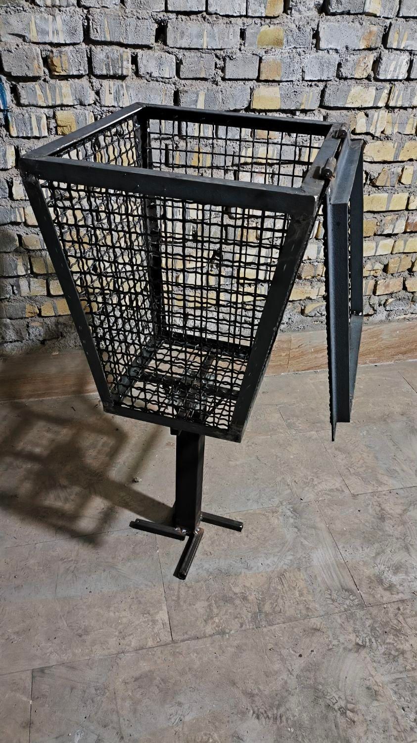 مخزن (گاری) زباله سطل زباله فنسی|لوازم نظافت|یزد, |دیوار