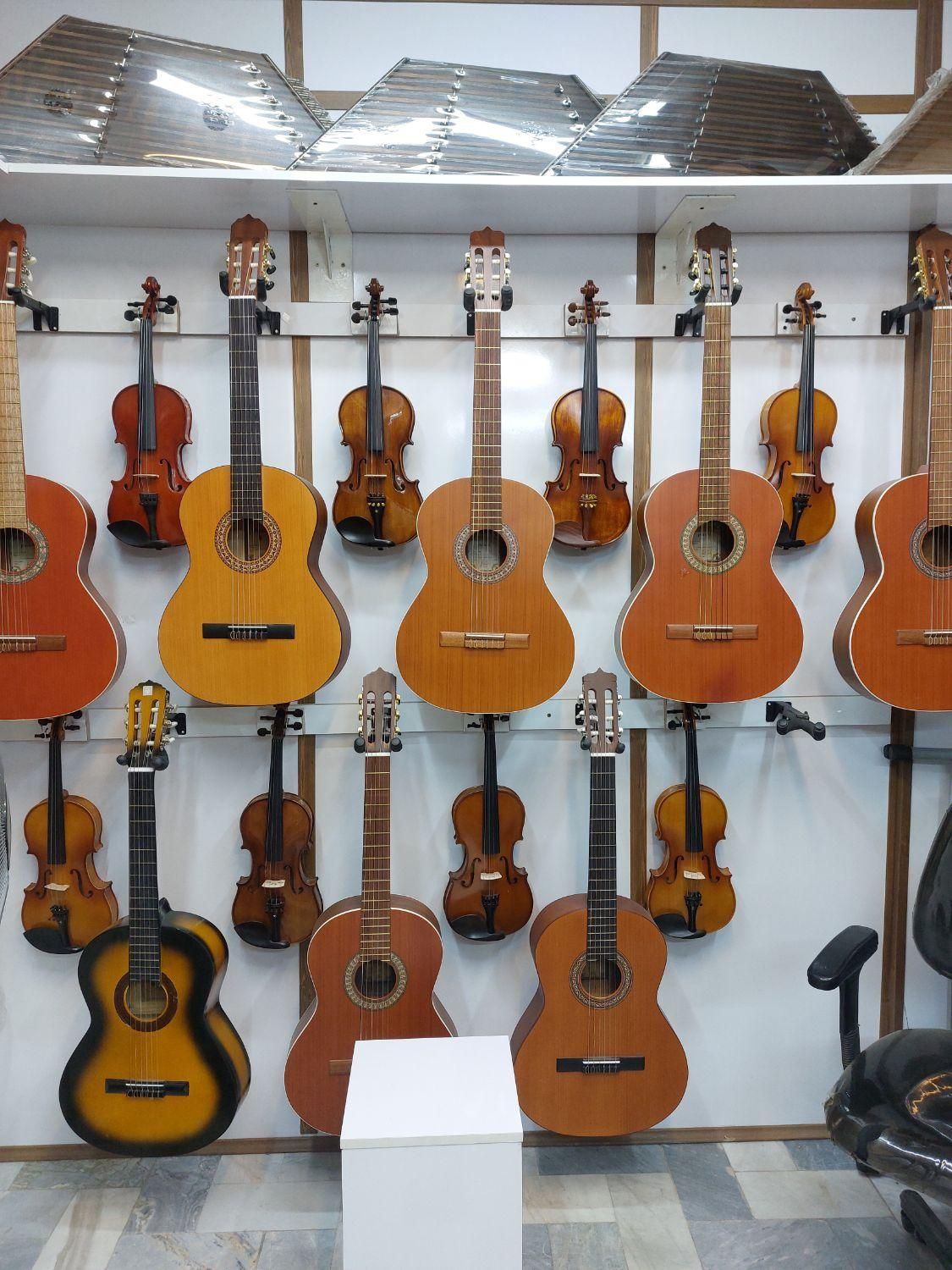 گیتار ویولن  سنتور  کیبورد دوتار ستار  هنگ دارم دف|گیتار، بیس، امپلیفایر|پاکدشت, پاکدشت (مامازند)|دیوار