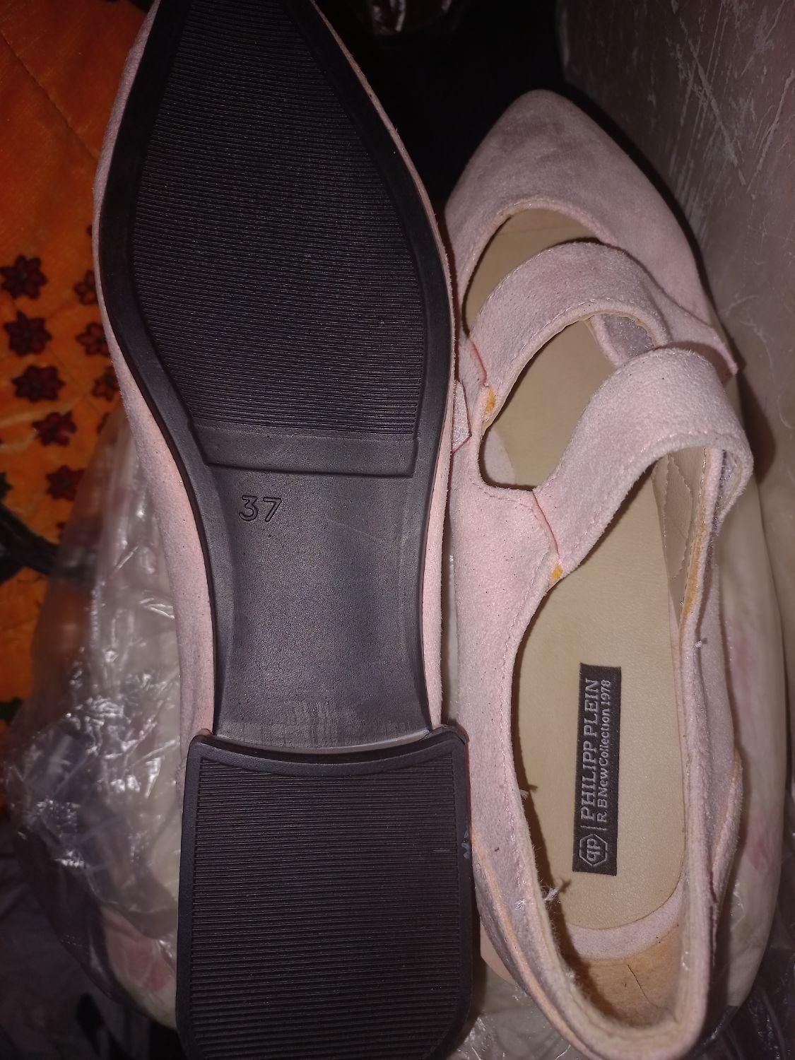 کفش|کیف، کفش، کمربند|نجفآباد, کهریزسنگ|دیوار