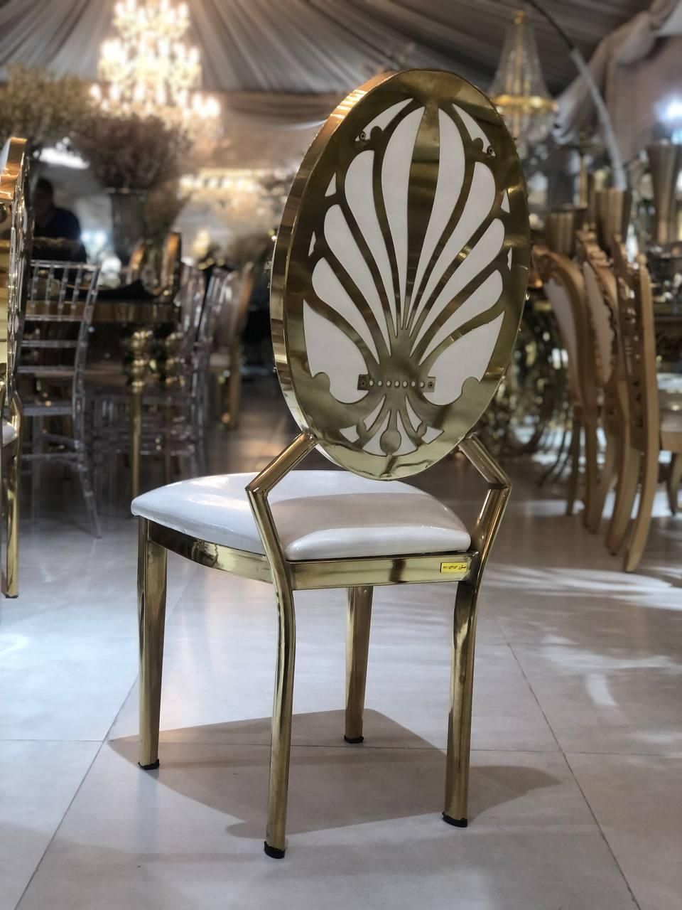 صندلی فلزی گلبرگ /تالار باغ رستوران|عمدهفروشی|چهارباغ, |دیوار