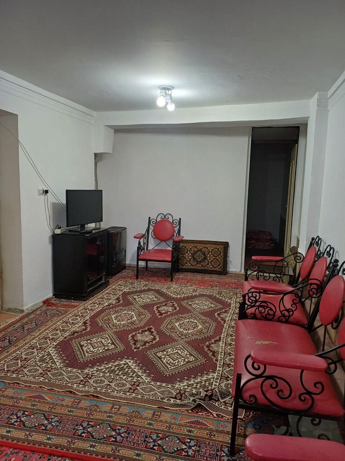 سوییت در توشیبا|اجارهٔ کوتاه‌مدت آپارتمان و سوئیت|رشت, کوی بیانی|دیوار