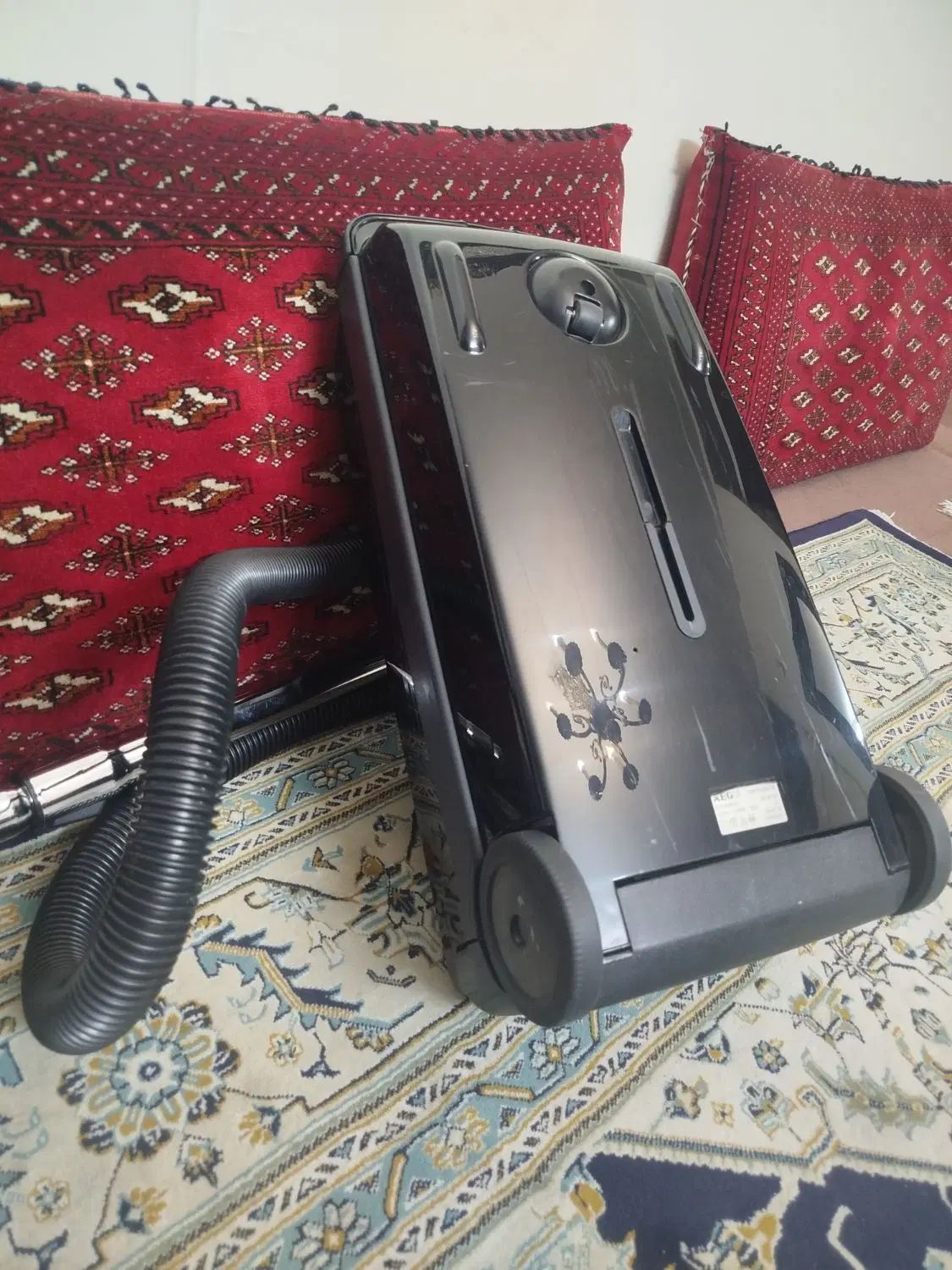 جاروبرقی AEG|جاروبرقی، جارو شارژی، بخارشو|تهران, تهران‌نو|دیوار