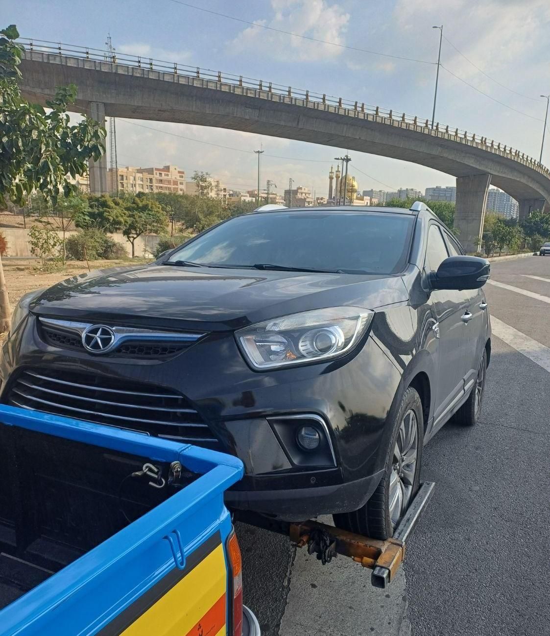 امدادخودرو یدک کش مرکز و جنوب تهران|خدمات حمل و نقل|تهران, فلسطین (میدان انقلاب)|دیوار