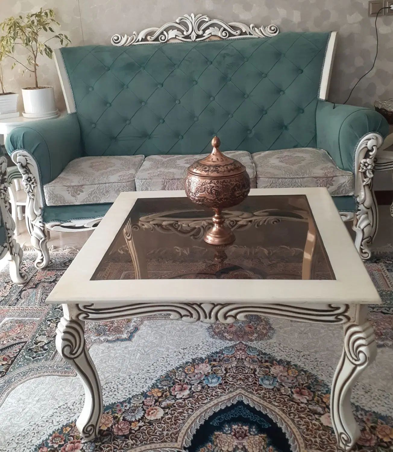 مبل ۷ نفره سالم و تمیز|مبلمان خانگی و میز عسلی|اصفهان, رسالت|دیوار