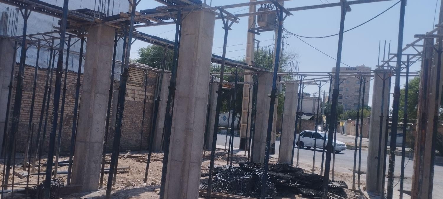 اجرای آرماتوربندی  سقف و ستون با تایید مهندس ناظر|استخدام معماری، عمران و ساختمانی|اندیمشک, |دیوار