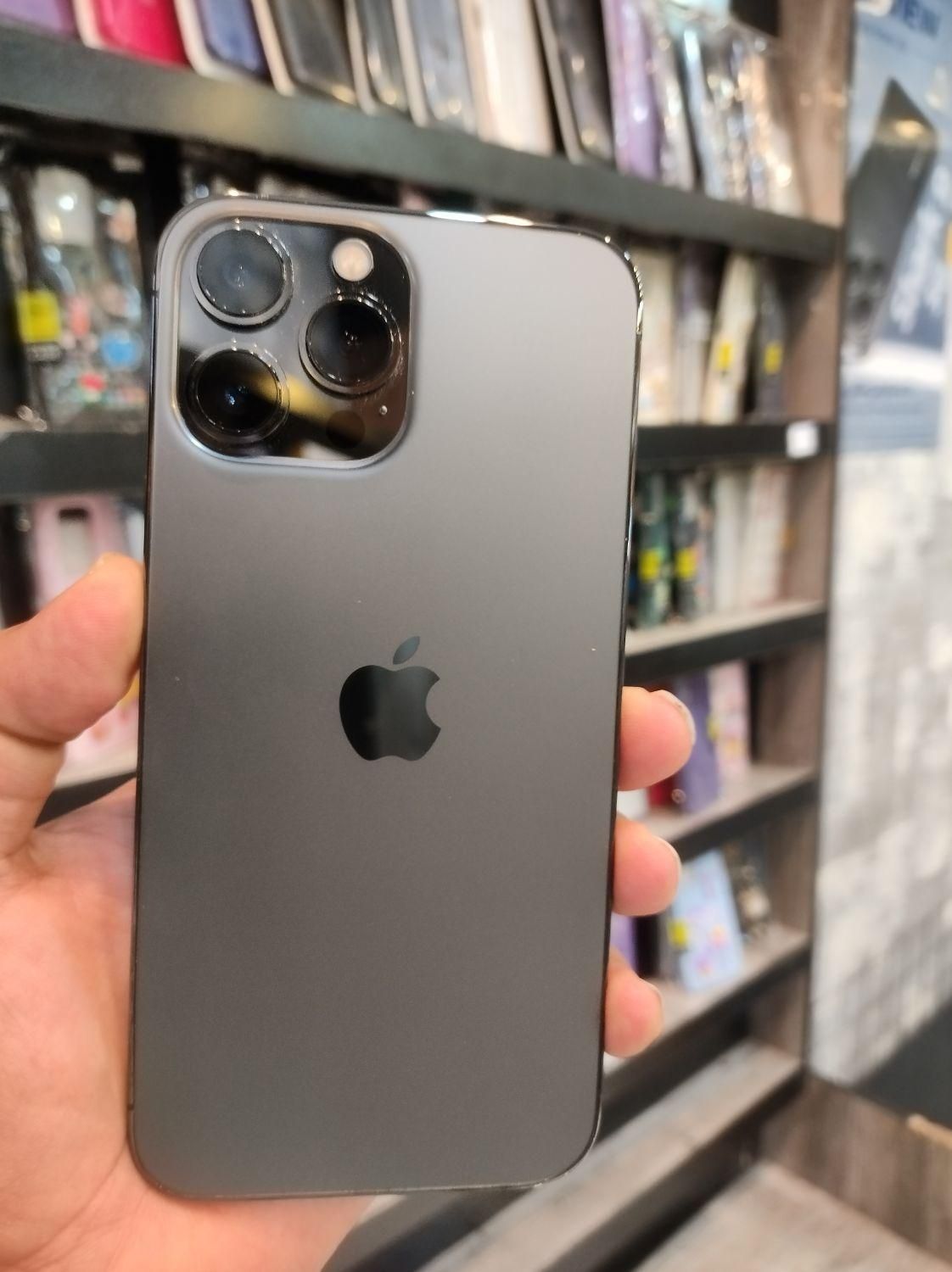 اپل iPhone 13 Pro Max با حافظهٔ ۱۲۸ گیگابایت|موبایل|مشهد, استاد یوسفی (شهرک غرب)|دیوار