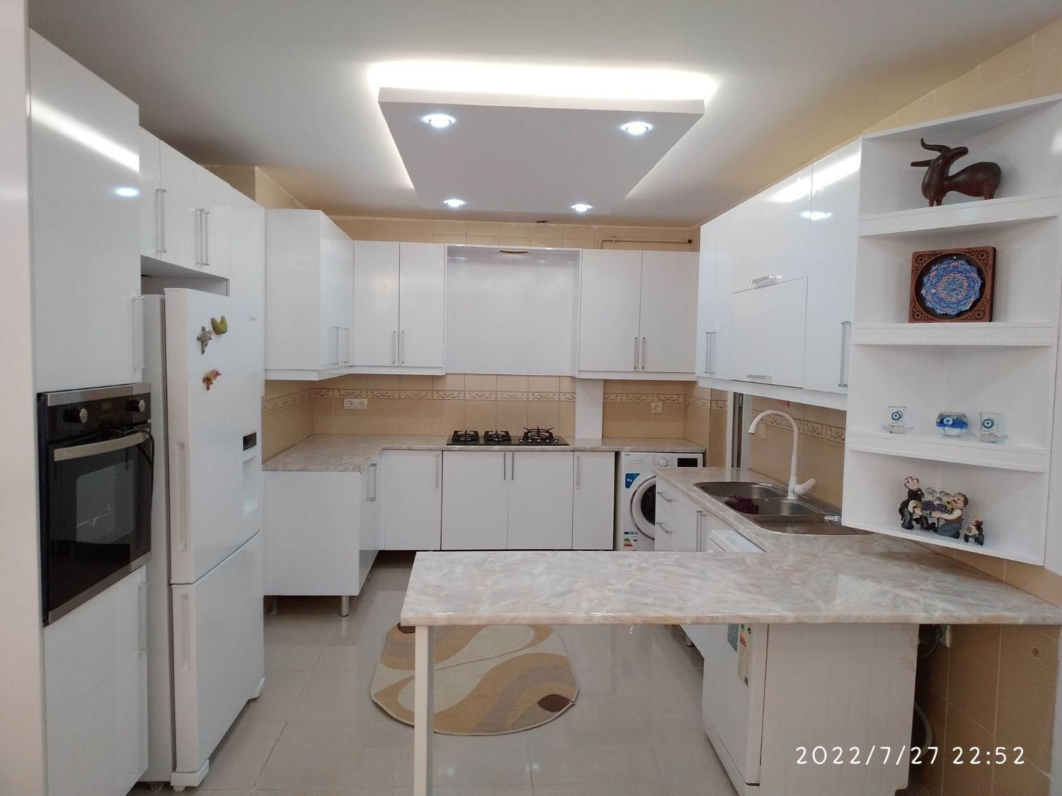 برچسب و روکش کابینت، درب، یخچال و انواع دیوارپوش|خدمات پیشه و مهارت|کرمانشاه, |دیوار