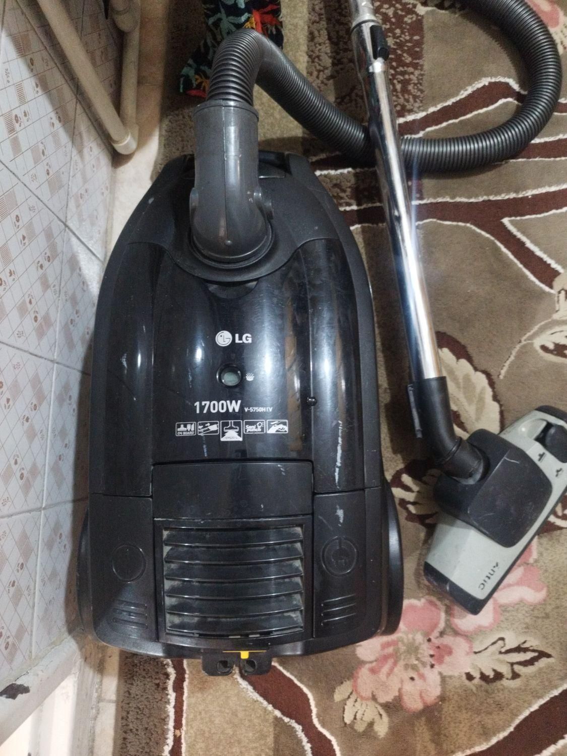 جاروبرقی ال جی LG|جاروبرقی، جارو شارژی، بخارشو|تهران, نازی‌آباد|دیوار