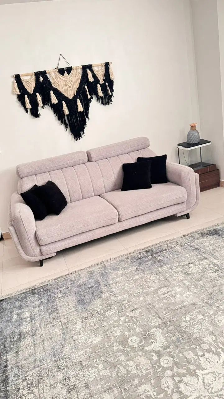 مبل هفت نفره تخت خواب شو|مبلمان خانگی و میز عسلی|رشت, دروازه لاکان|دیوار